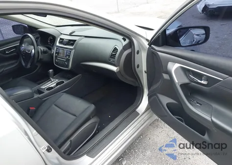 2017 Nissan Altima 2.5 Sr из США, поврежденный, VIN 1N4AL3AP6HC156486